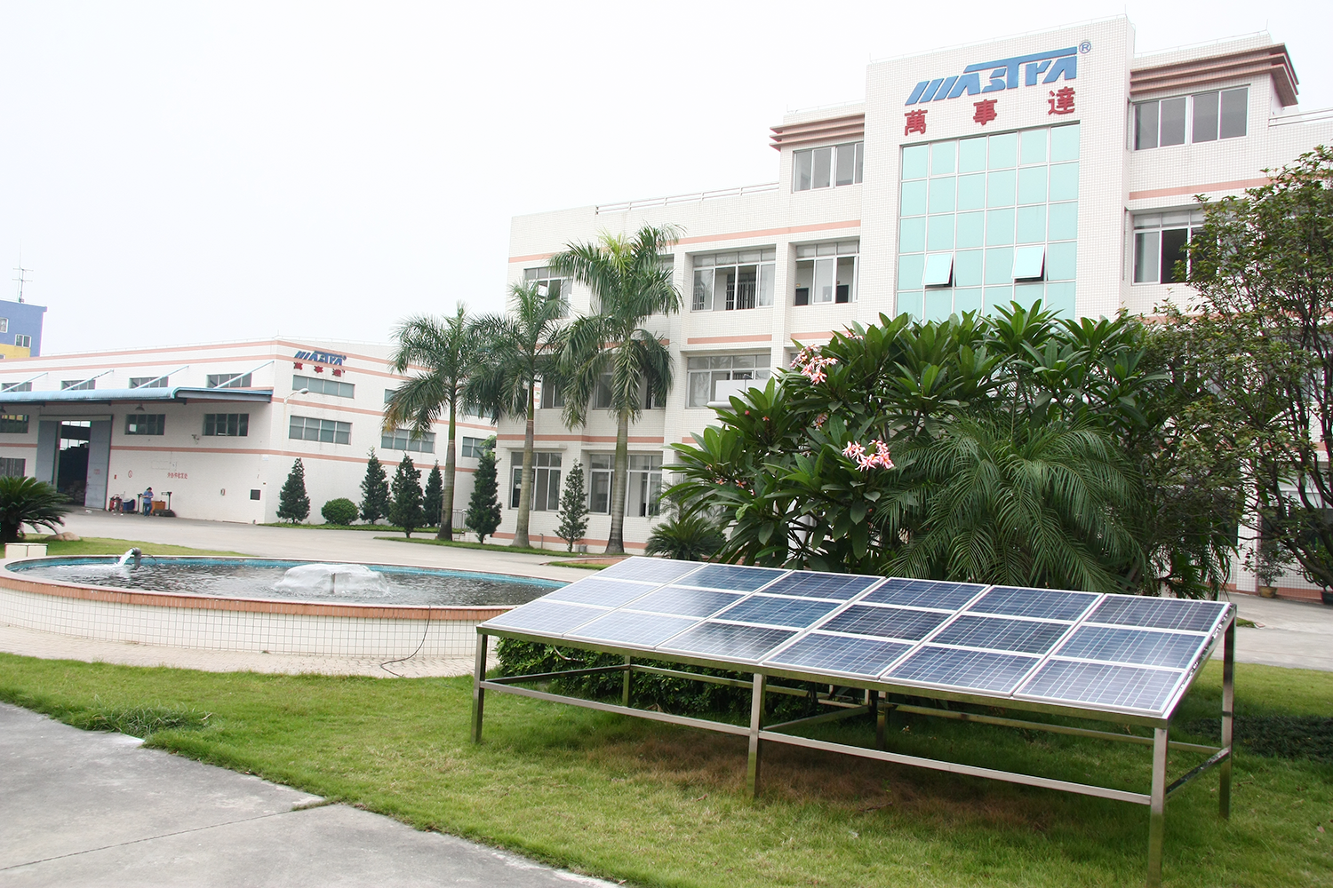 Bomba de agua solar MASTRA